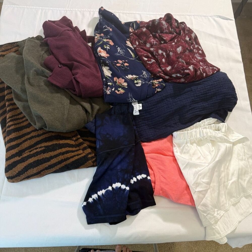 NWOT/NWT Women's Stitch Fix Bundle Size Small